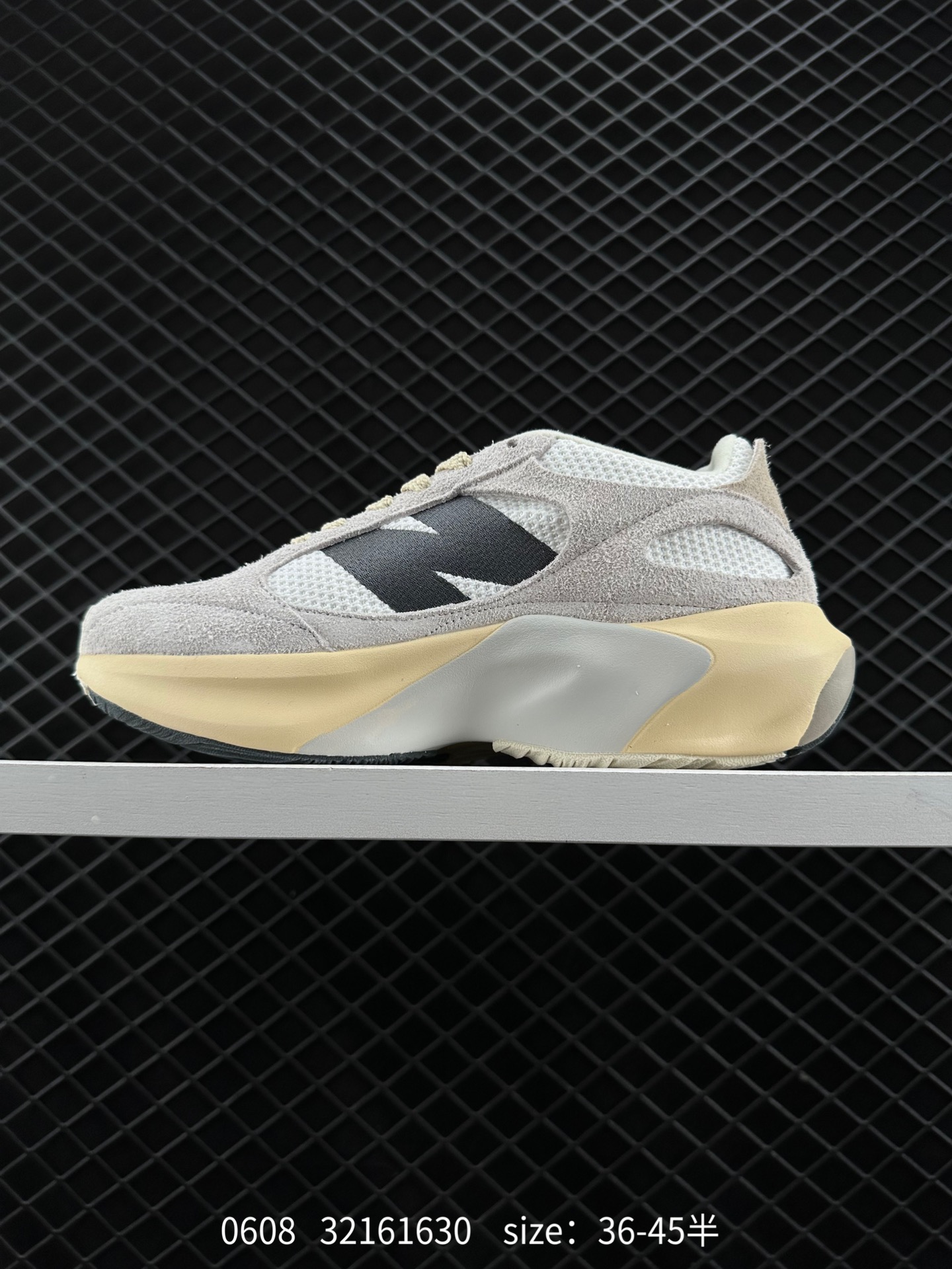 New Balance Warped Runner   UWRPDMOB CLASSICs TRADITIONNELS